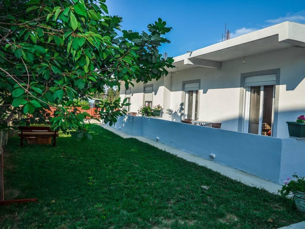 Paradise Apartment *